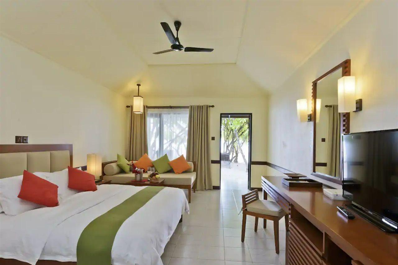 The Haven At Paradise Island Himmafushi Exterior photo